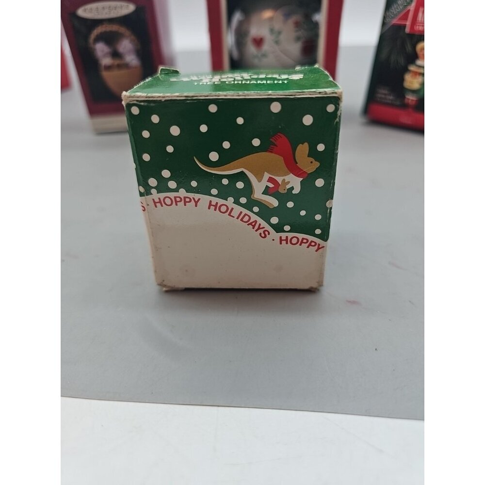 Vintage Avon Hoppy Holidays Tree Ornament Kangaroo Baby 1983 Christmas Decor‎